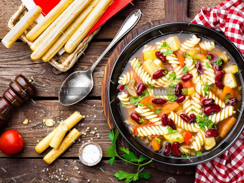 demo-attachment-14-minestrone-soup-vegetable-soup-with-pasta-PHU79AS